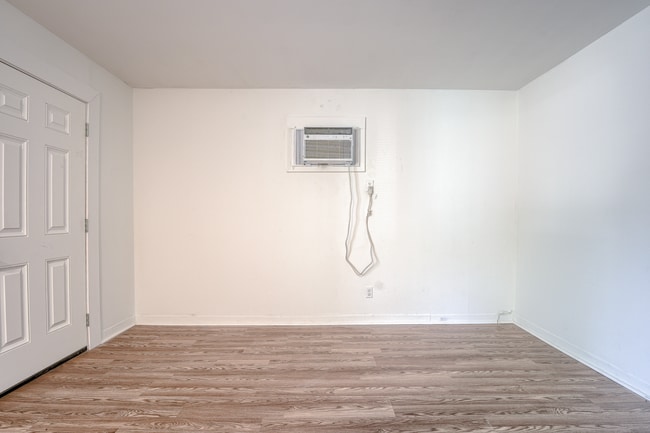 Photo - 15216 Bellaire Ave Unit A