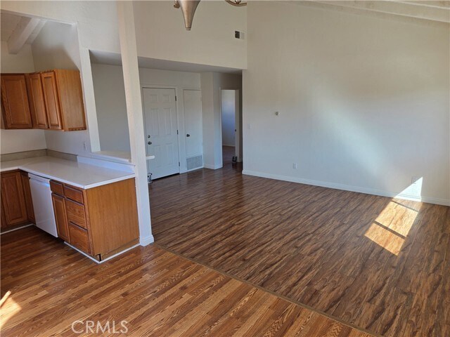 219 Oswego Ave