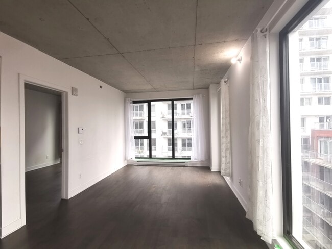 Photo - 738 Rue St-Paul Ouest Unité 702