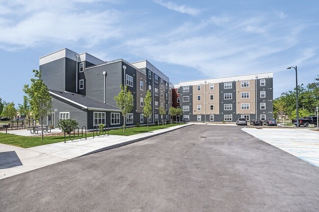 Building Photo - Annika Place Rental