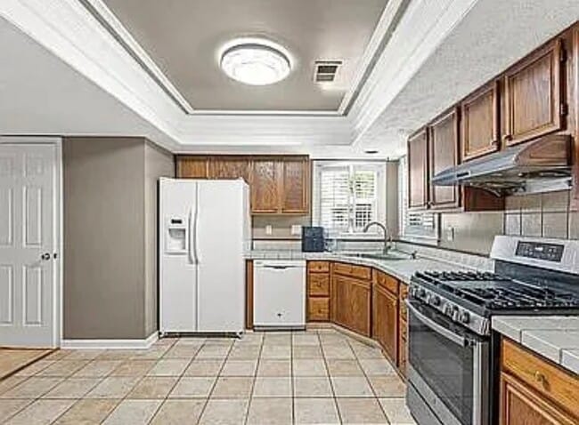 Building Photo - 4628 Fieldmoor Dr