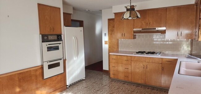 Photo - 561 Chicago St