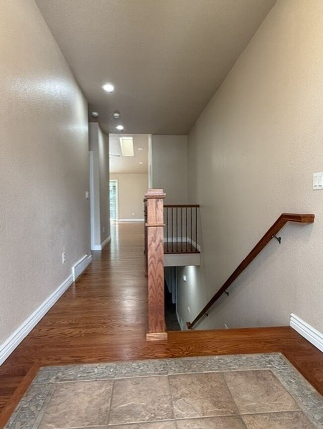 Photo - 400 Sterling Dr