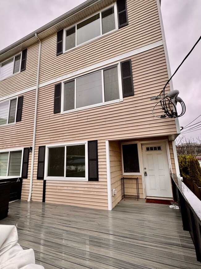 Welcome to this stunning 3-bedroom, 2.5-ba... - Welcome to this stunning 3-bedroom, 2.5-ba... Casa