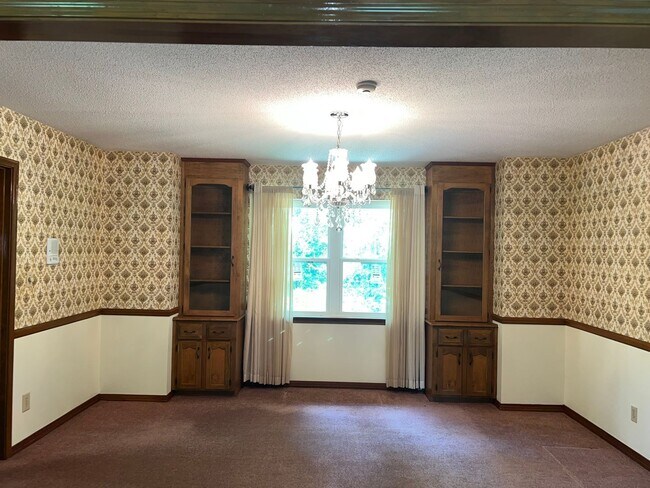 Photo - 1245 Tecumseh Ct