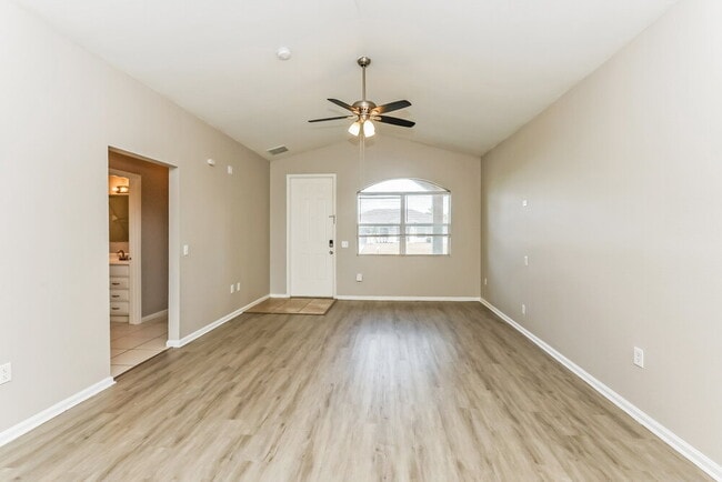 Photo - 3005 21st St SW