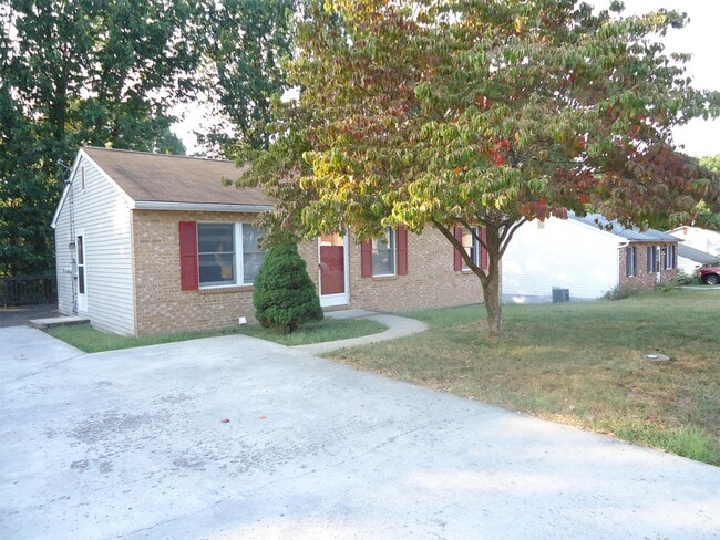 Photo - 163 Country Park Dr House