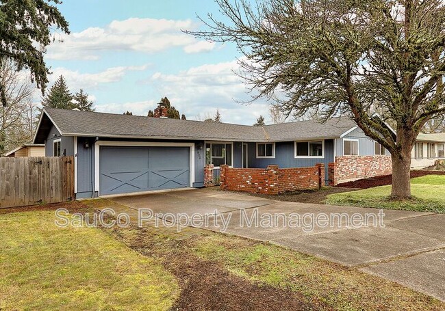 Photo - 823 NW 7th Ave