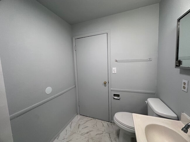 Photo - 101 Virginia-N