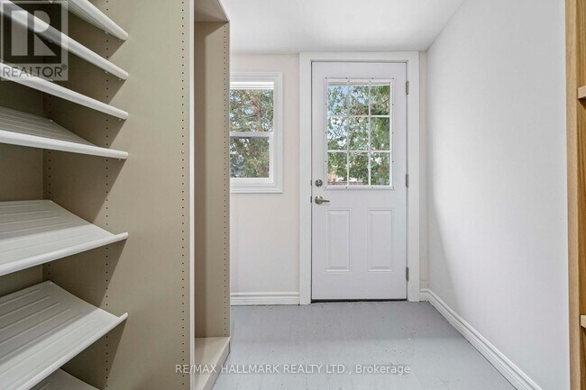 Photo - 167 Heward Ave