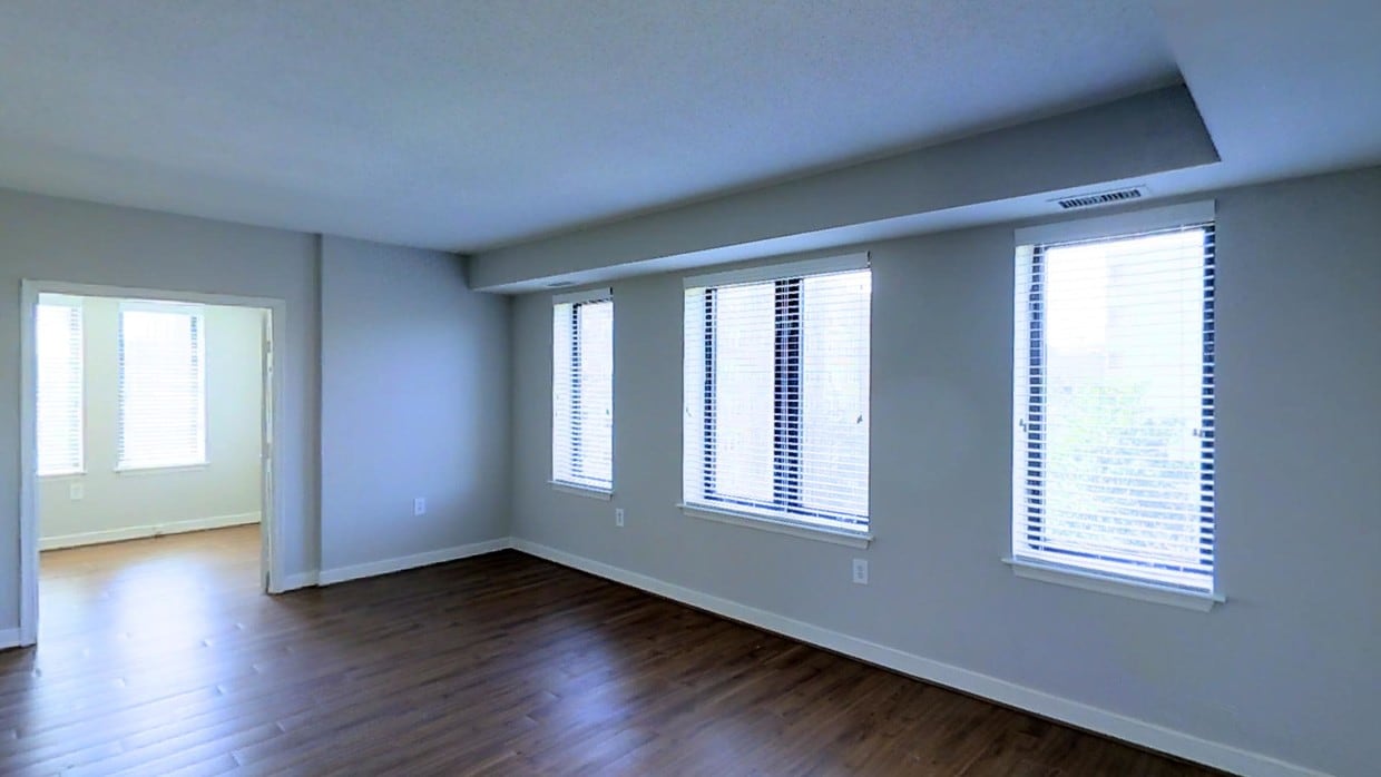 Photo - The Saratoga Apartments