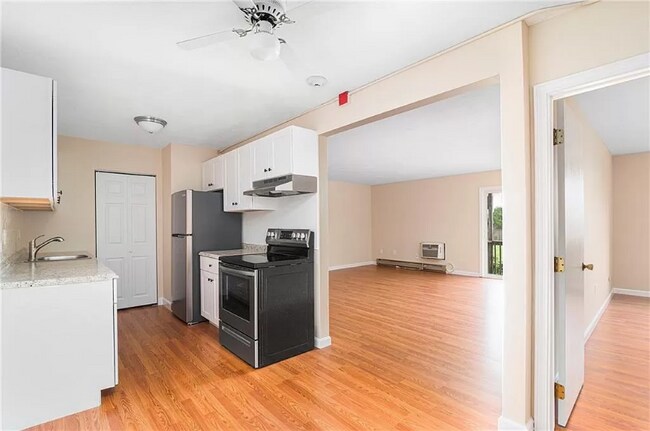 Photo - 1560 Douglas Ave Condo Unit 75