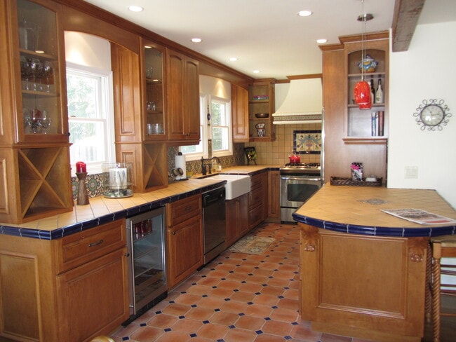 10 Wade Ct