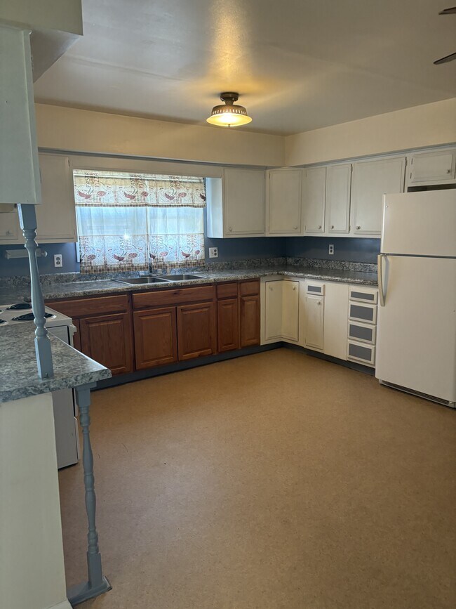 Photo - 338 S 8th St