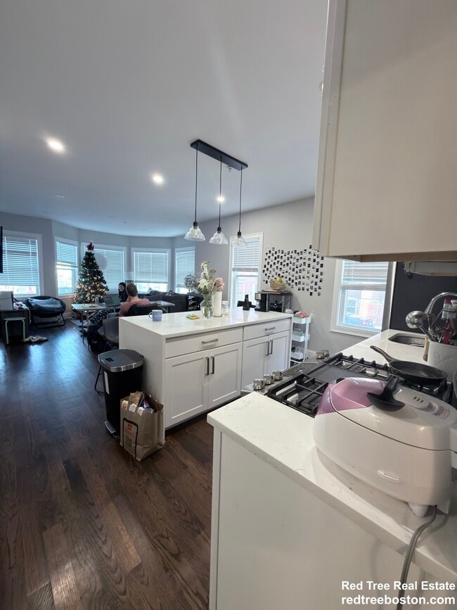 Photo - 156 Hillside St Unit 1