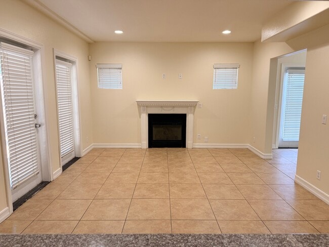 Photo - 1334 S Grand Ave