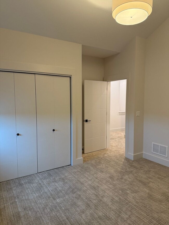 Photo - Beautiful 3 Bedroom 2.5 Bath in Autumn Grove