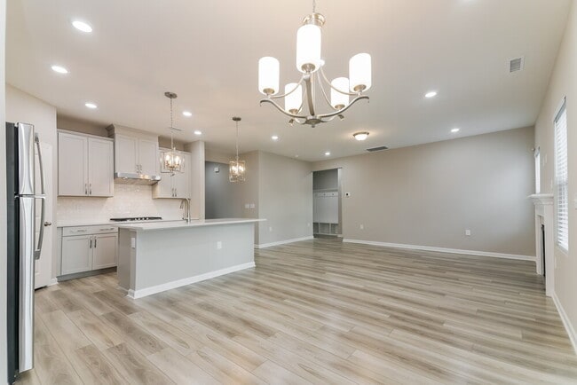 Photo - 3816 Tritonville Wy