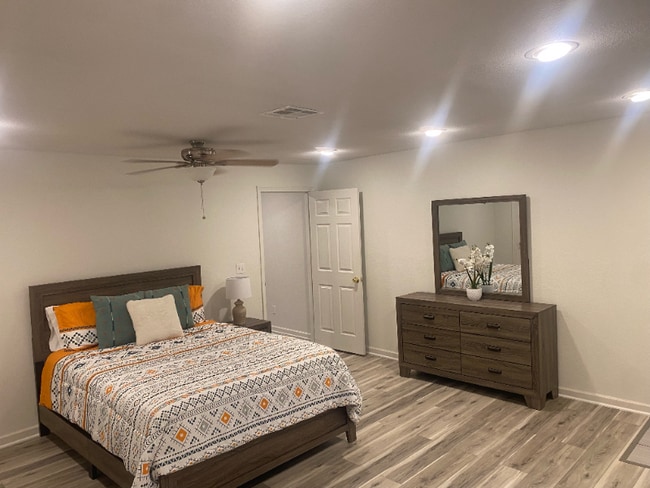 Photo - 5111 Ashwood Dr Unidad Casita