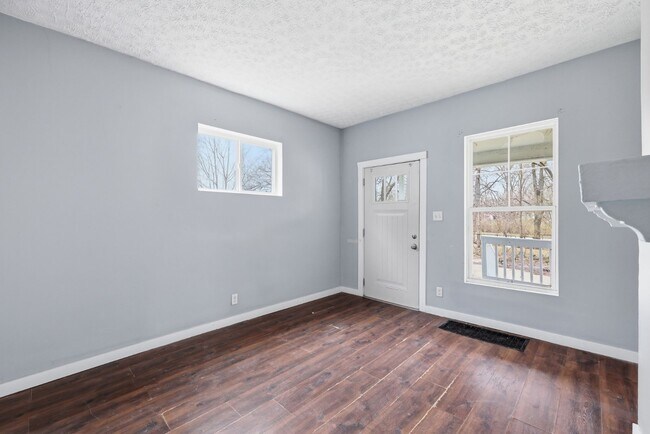 Photo - 1737 Terrace Ave