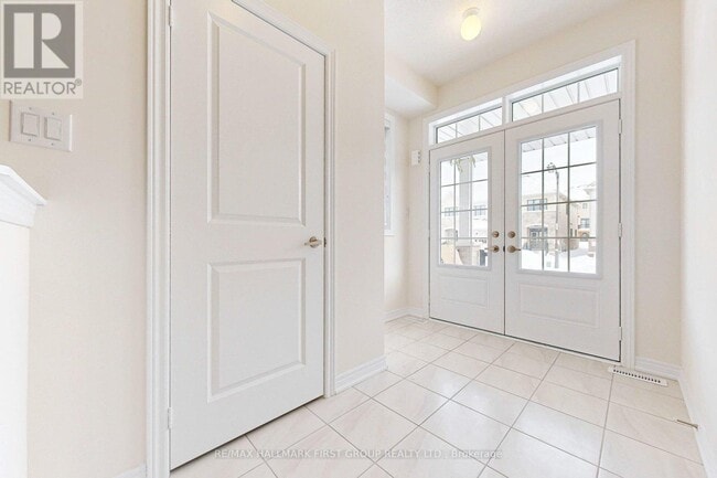 Photo - 2011 Horace Duncan Cres