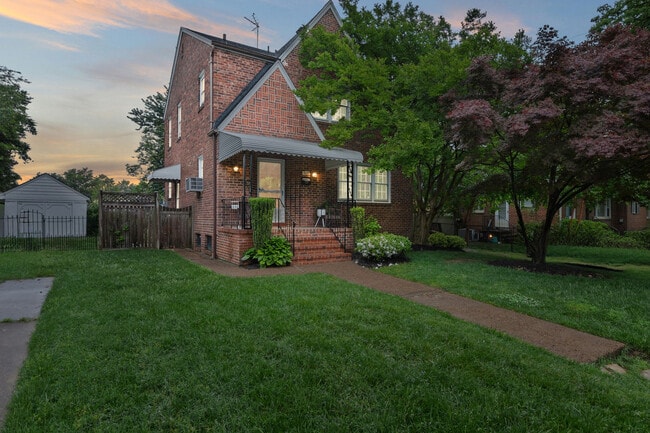 Photo - 605 Ramsey St Unit ID1035267P