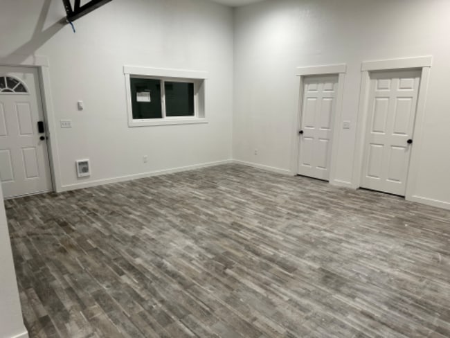 Photo - 1600 Curtis Ave