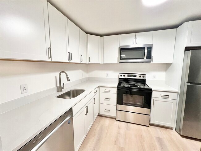 Photo - 303 Broadway Apartment Unit C4