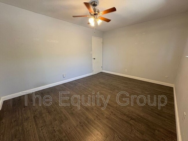Photo - 473 W Deodar Ln