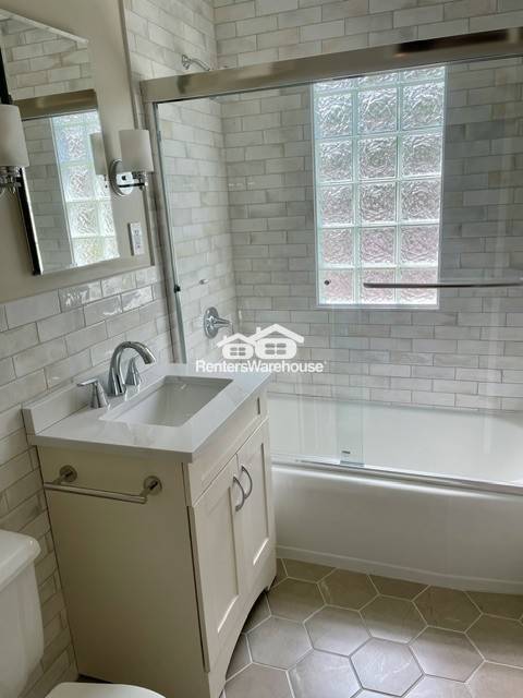 Photo - 2108 Grand Ave S