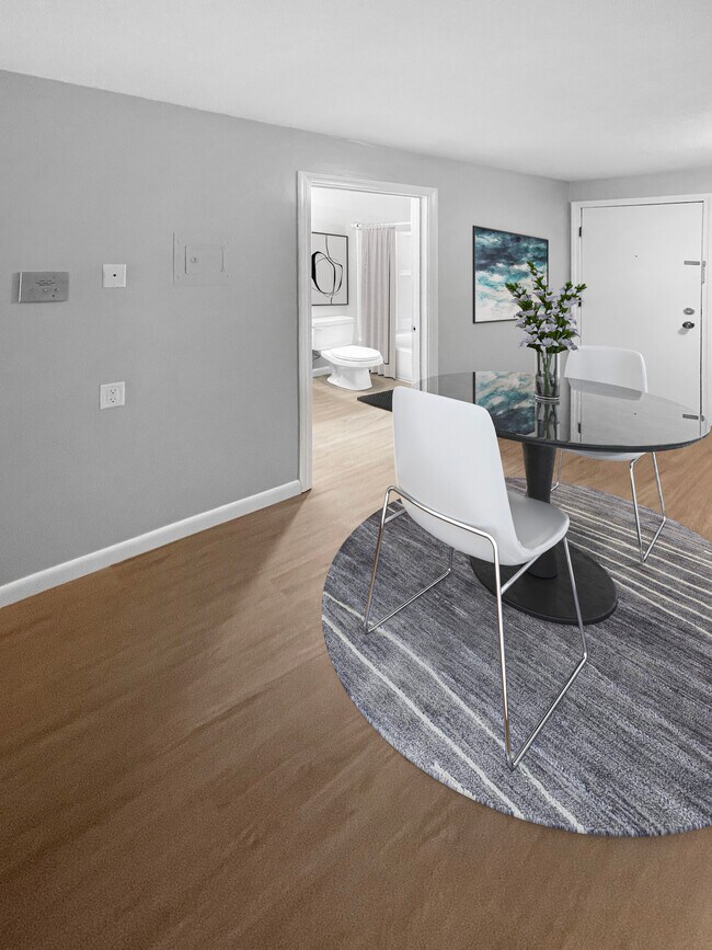 Woodlands at Nashua Apartments Nashua, NH