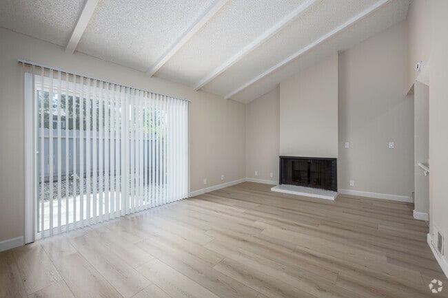 Interior Photo - Creekside Oaks Rental