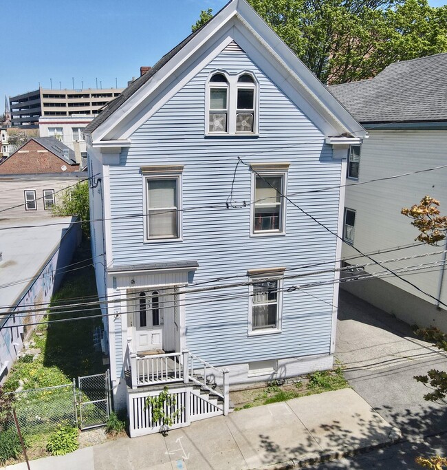 Building Photo - 23 Hanover St Unit 3