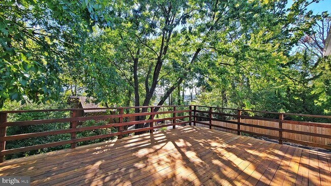 Photo - 2619 S Joyce St