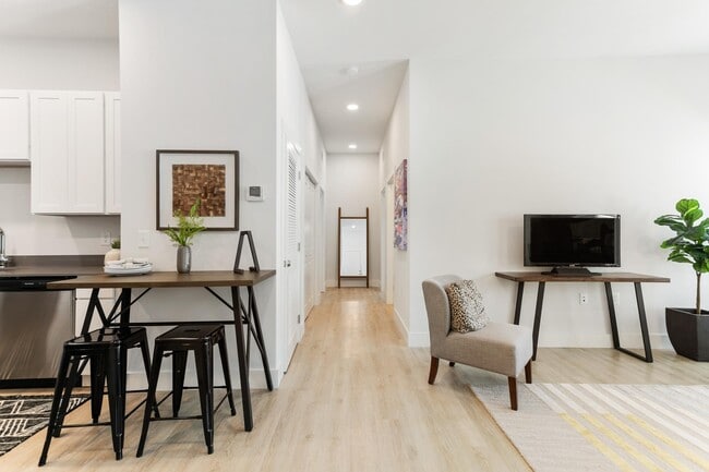 Photo - Bay Pointe at Summerville