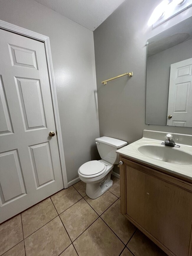 Photo - 102-104 Albany Dr. Unit 102 Albany Dr.