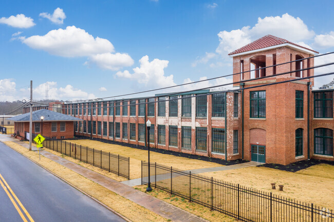 Building Photo - The Lofts