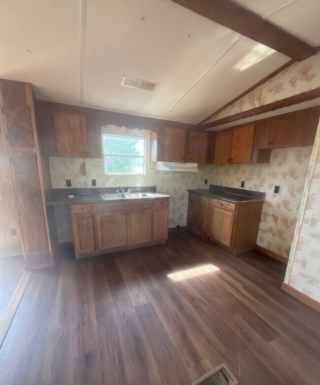 Photo - 152 Aiken Rd