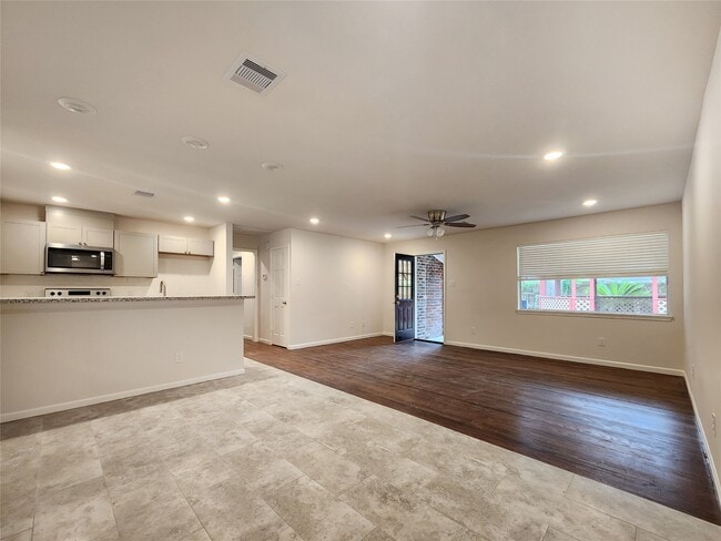 Photo - 5603 Arboles Dr