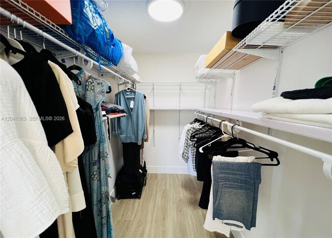 Photo - 1900 Meridian Ave Unit 306