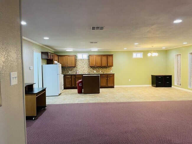 Photo - 306 N Davis St