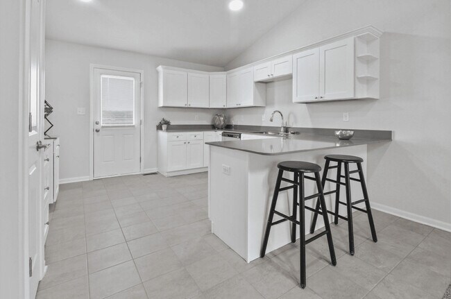 Photo - 3117 W 82nd Pl