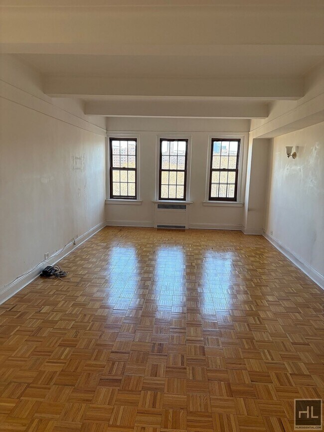 Photo - CRANBERRY STREET Unit 9C