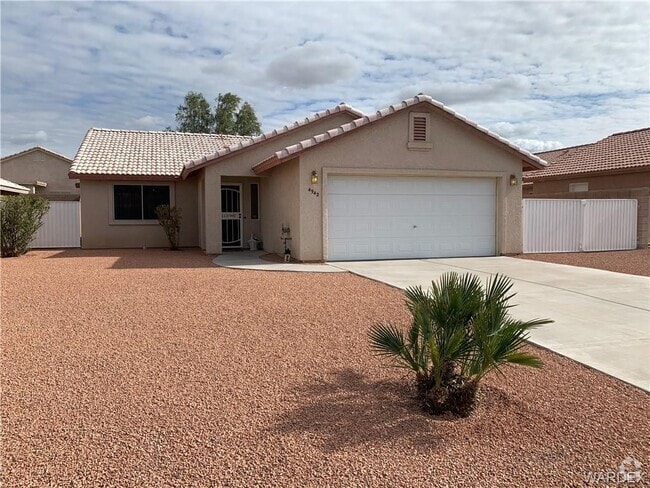 Building Photo - 4942 S Rinaldi Dr Rental