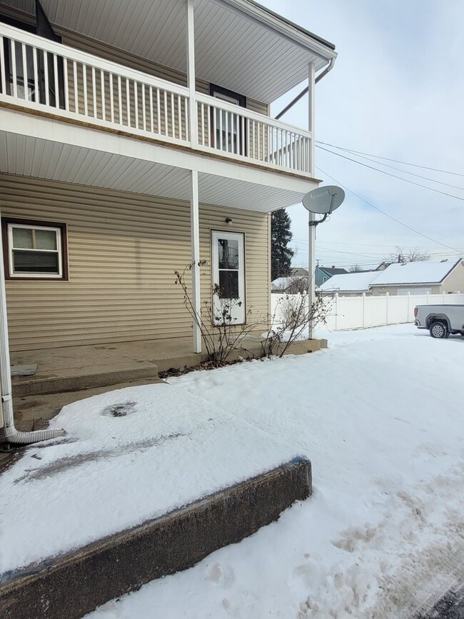 Building Photo - 132 S 5th Ave Unit 1