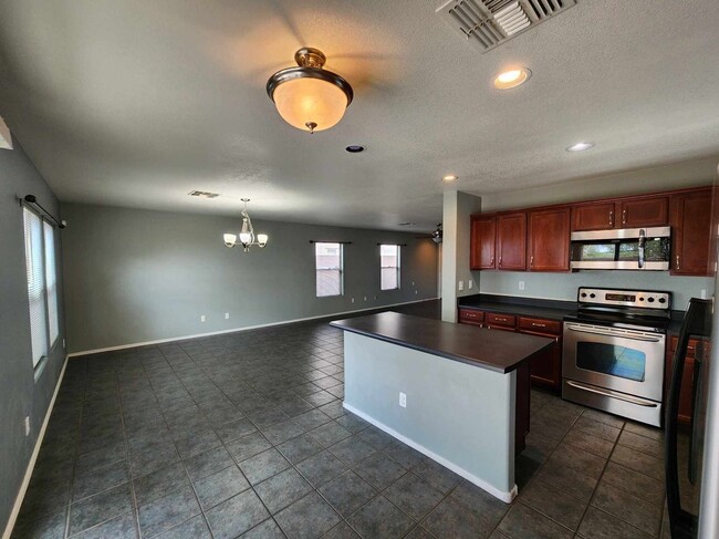 Photo - 40443 W Helen Ct