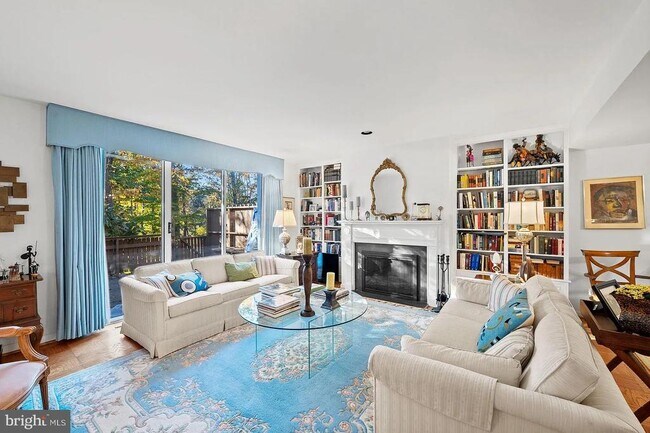 Photo - 42 Bouton Green Ct