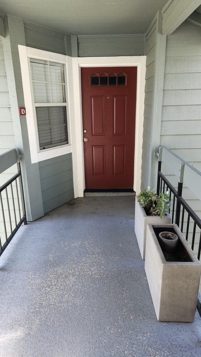 Building Photo - 8170 Mountain View Dr Unit Apt D