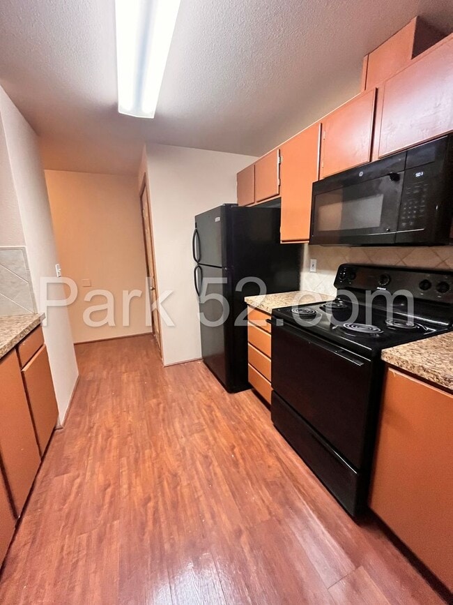 Photo - Puyallup Area 2 Bedroom 2nd Floor Apartment Unit 17708-D