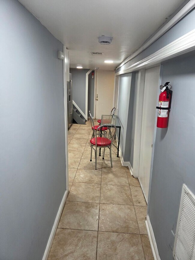33 Springdale Ave Unidad 1